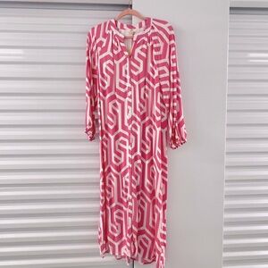 Pink geometric midi 
Classic resort style, Palm Beach style